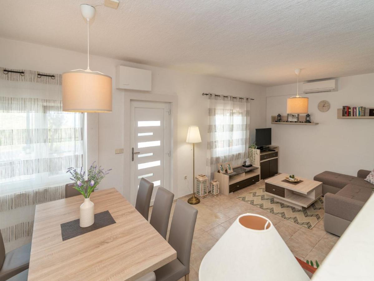 Scenic Sea View,Three Bedroom Villa With Pool Trogir Exterior foto