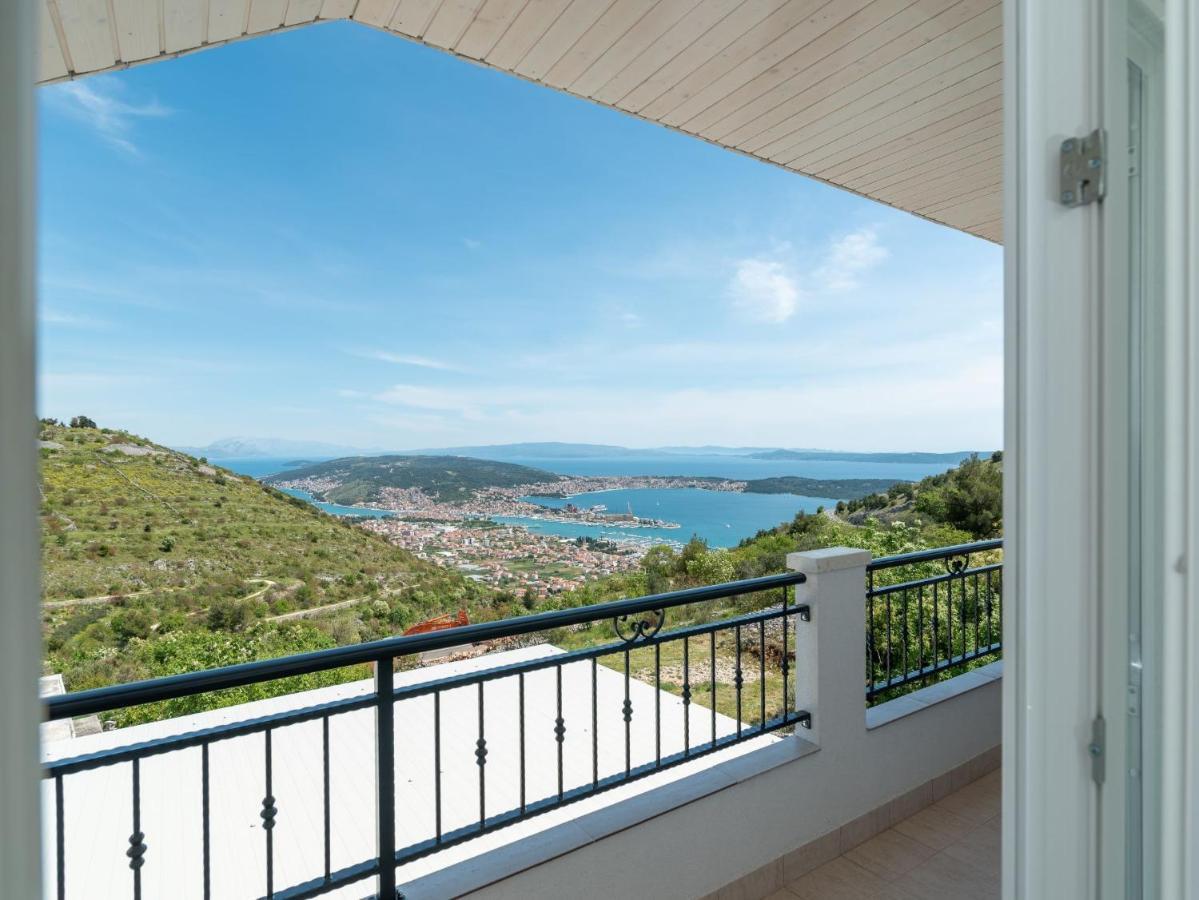 Scenic Sea View,Three Bedroom Villa With Pool Trogir Exterior foto
