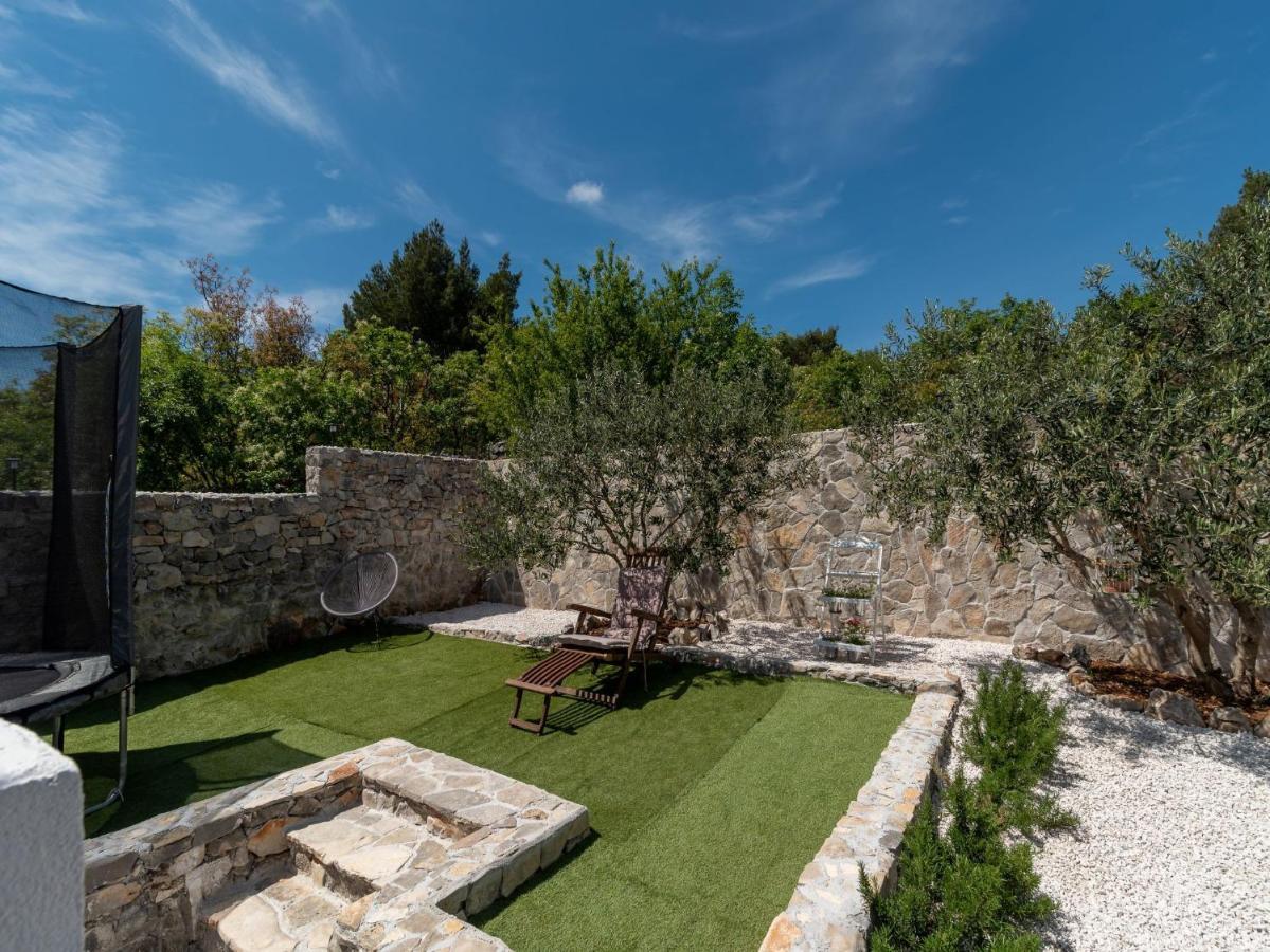 Scenic Sea View,Three Bedroom Villa With Pool Trogir Exterior foto