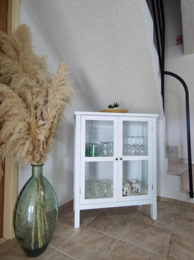 Scenic Sea View,Three Bedroom Villa With Pool Trogir Exterior foto